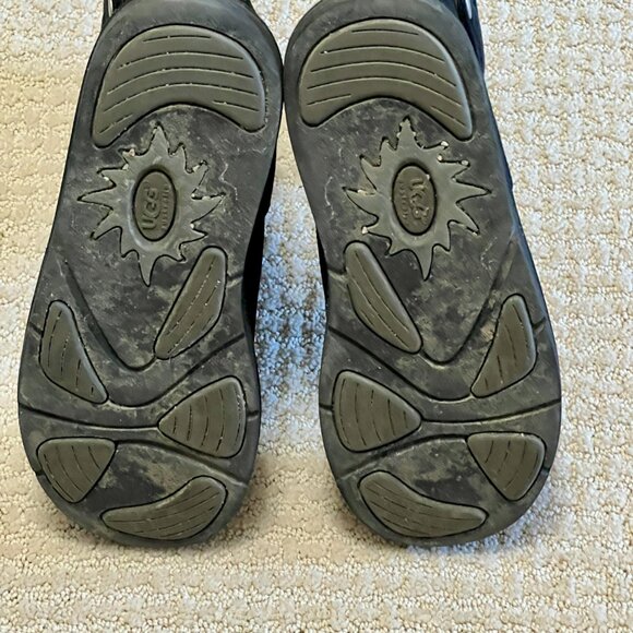 Ugg Australia, leather suede, sheepskin lining, winter boots, side zip - Picture 4 of 5